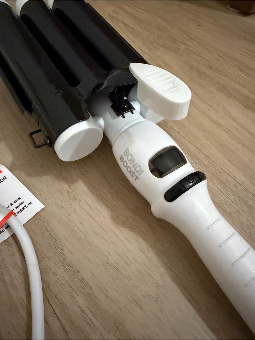 Bondi Boost Triple Barrel Hair Waver - White